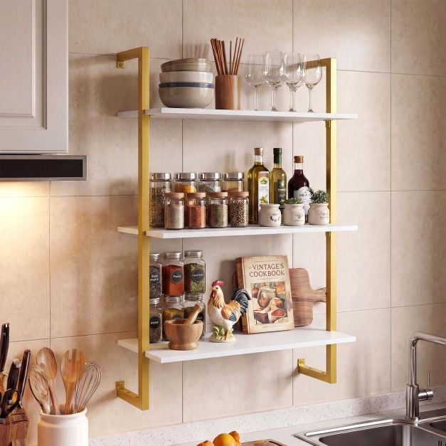 etagère murale cuisine huiles tasses ustensiles visibles Ordena Nordic
