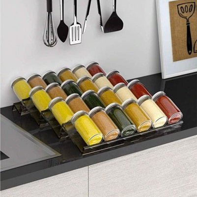 rangement epices tiroirs plein pots sur plan de travail epiceclair