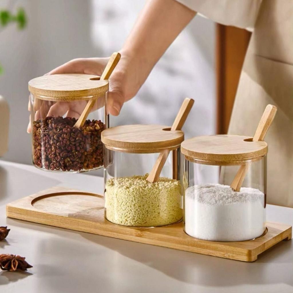 Bocaux à épices femme attrape pot épice en secondes Aroméa Trio