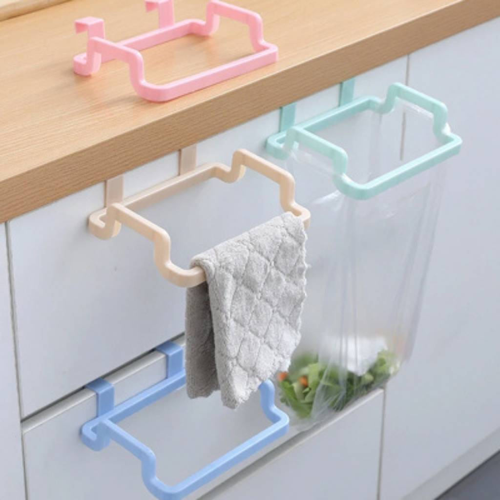 Poubelle dans placard cuisine rose jaune bleu vert PraticoColor