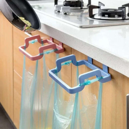 Poubelle dans placard cuisine sans perçage fixation porte PraticoColor