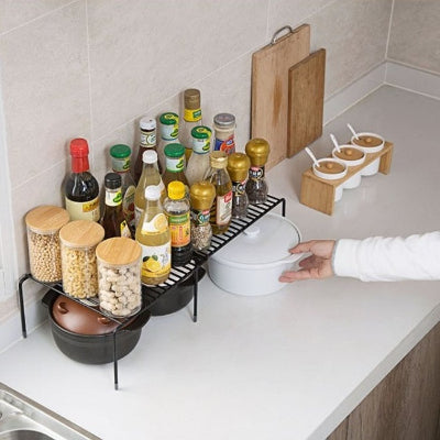 étagère cuisine noir pour rangement bouteilles condiments plan de travail