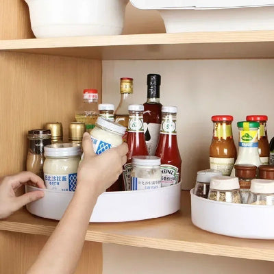 etagere epices moderne rangement optimal petit espace en blanc