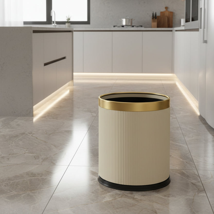 poubelle design moderne ouverte beige bordure doree 23.5x23.5x27cm NordikBin Gold