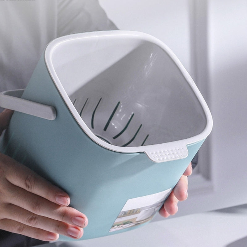 poubelle en plastique design avec aération intégrée AeroClean